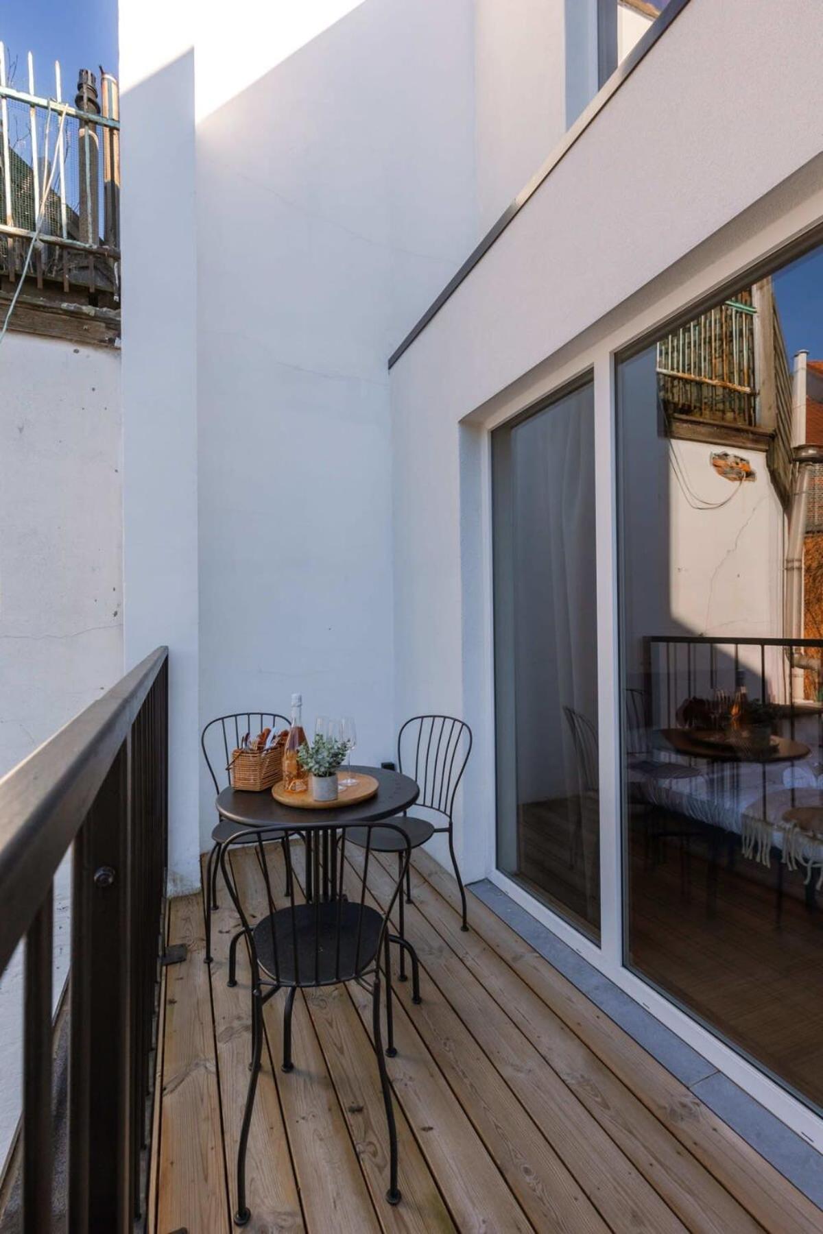 Huswell - Industrial Apartment With Terrace In Антверпен Экстерьер фото